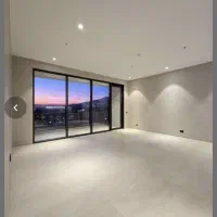 ۱۳۵متر تک‌واحدی ۳ خواب پارکینگ ۲ خودرو کلیدنخورده