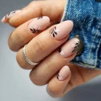 مدل برای ناخن رایگان