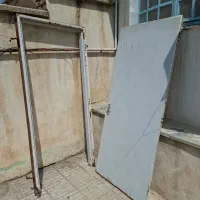 درب چوبی با چارچوب اهنی