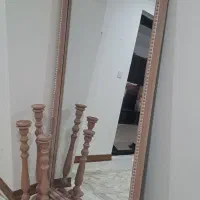 آینه قدی و شمعدان