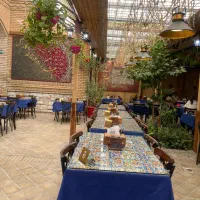 آشپز سنتی و ماهر  و شاطر حرفه ای
