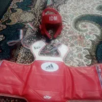 کلاه و هوگو درحدنو