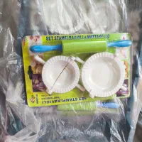 قالب پیراشکی و وسایل پیراشکی پزی