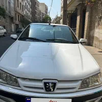 پرشیا مدل ۴۰۱ یک لکه رنگ دور گلگیر چرخ