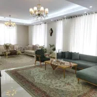 ۱۳۷متر/۳خواب/فول امکانات/کـمـیـل/کمیاب در منطقه