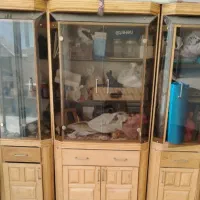 ویترین شیشه ای