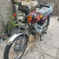 موتور هندا۹۵لیفان قرمز مدارک کامل به نام فوق تمیز