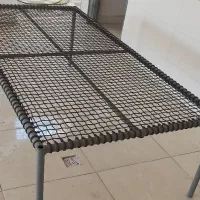 تخت سیمی آهنی