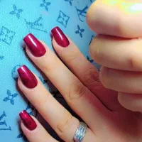 تخفیف یک هفته ای کاشت ناخن مسکن ۲۴۰ تومن