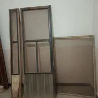در توری چوبی