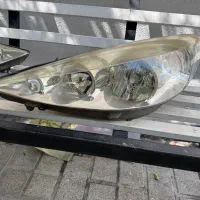 یک جفت چراغ جلو 207 فرانسوی