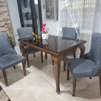 میز ناهارخوری