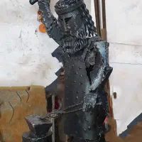 سازنده مجسمه والمان شهری فلزی