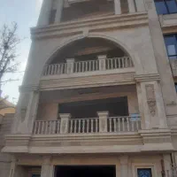آپارتمان تک واحدی/ ۱۳۰ متر / دو خواب