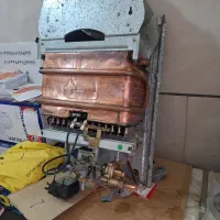 آبگرمکن دیواری بوتان ۳۲۱۵ شمعک برقی