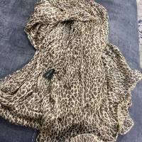 کیف و شال و جوراب و لباس زیر وارداتی و قیمت مناسب