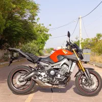 mt09