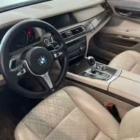 BMW750