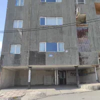 آپارتمان فلکه گاز ردیف جلو اولین طبقه روبه شهر