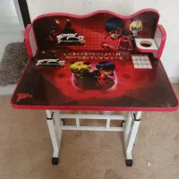 کالسکه و روروک و میز تحریر