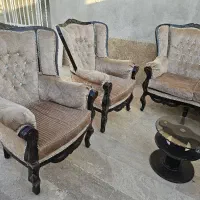 فروش مبل ۷ نفره با دوعدد میز عسلی