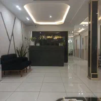 پزشک پوست و مو و زیبایی