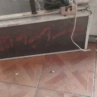 تابلو  غذا حاضر است
