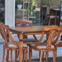 میز ناهارخوری گیتاری کلاسیک نهارخوری