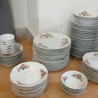 ظروف گل سرخی در حدنو