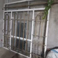 باسلام و عرض ادب  یک عدد  شیشه دولت پنجره