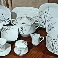 سرویس چینی در حد نو تمیز فقط۹۸۰۰۰۰۰تومان