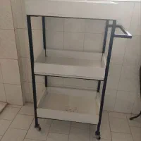 پایه چرخون برای استفاده‌ در سالن زیبایی وازمایشگاه