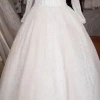 لباس عروس و تور و شنل و کت عروس
