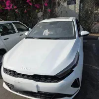 کیا کی۳ Kia k3