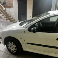 پژو ۲۰۶ تیپ۲ سفید ۱۴۰۱|خودرو سواری و وانت|شیراز, شهرک گلدشت حافظ‎|دیوار