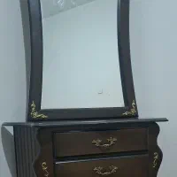 آیینه و کنسول