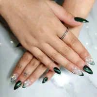 کاشت تخصصی ناخن