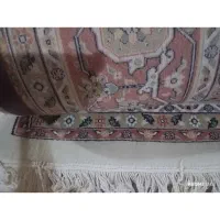 فرش مشهد  9 متری کرم گل‌بهی در حد نو