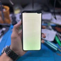 *خریدار گوشی های ال سی دی شکسته*