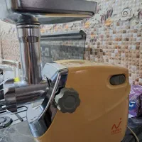 یک عدد چرخ گوشت