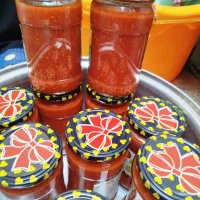 کنسرو گوجه فرنگی