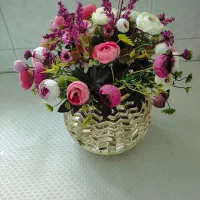 لوازم خانگی گل مصنوعی وظرف
