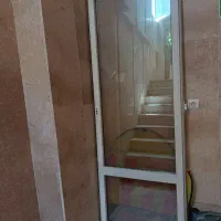 درب تراس  جنس  قدیمی سنگین با چهار چوب کامل