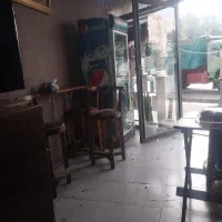 شاگرد در کافه