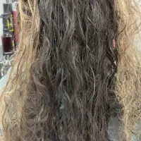 خدمات زیبایی و ابریشم سازی و رنگ مو