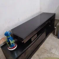 میز تلوزیون در حد نو