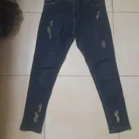 شلوار دخترانه درحدسن ۱۶ساله