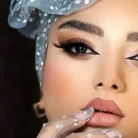 میکاپ و شنیون