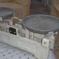 ترازوی دو کفه فولادی ۲ کیلو
