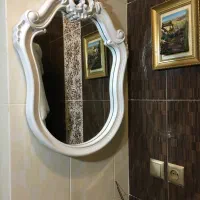 آینه سرویس بهداشتی فایبرگلس سفید کلاسیک مینیمال